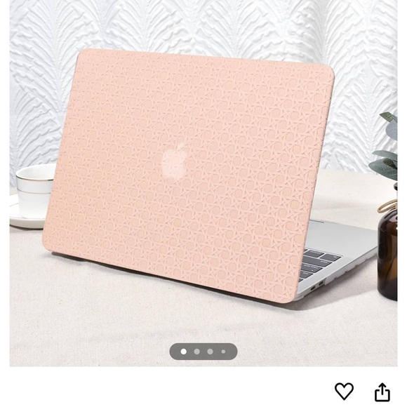 MacBook Case - Picture 1 of 5
